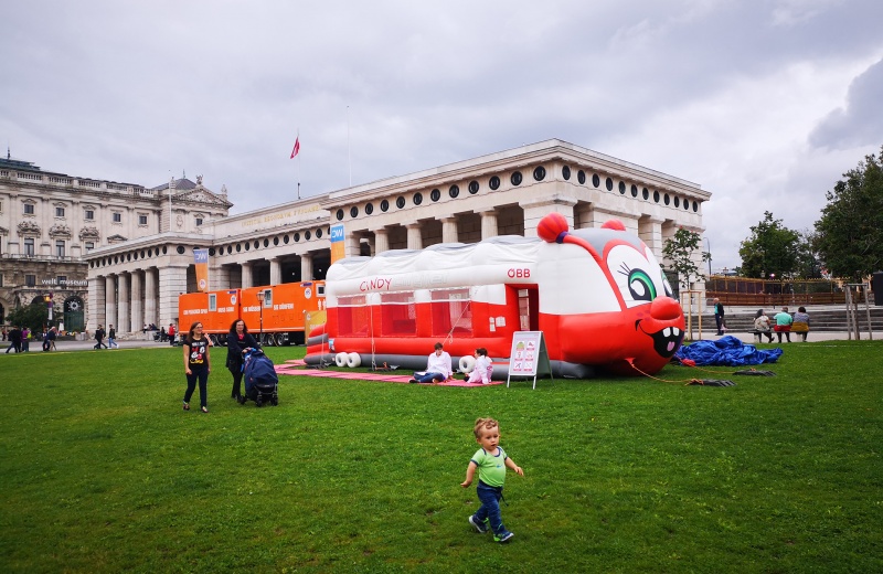 Noah's Train at Austrian World Summit