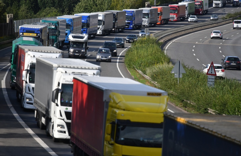 Europeans prefer combining rail and road transport to mega trucks